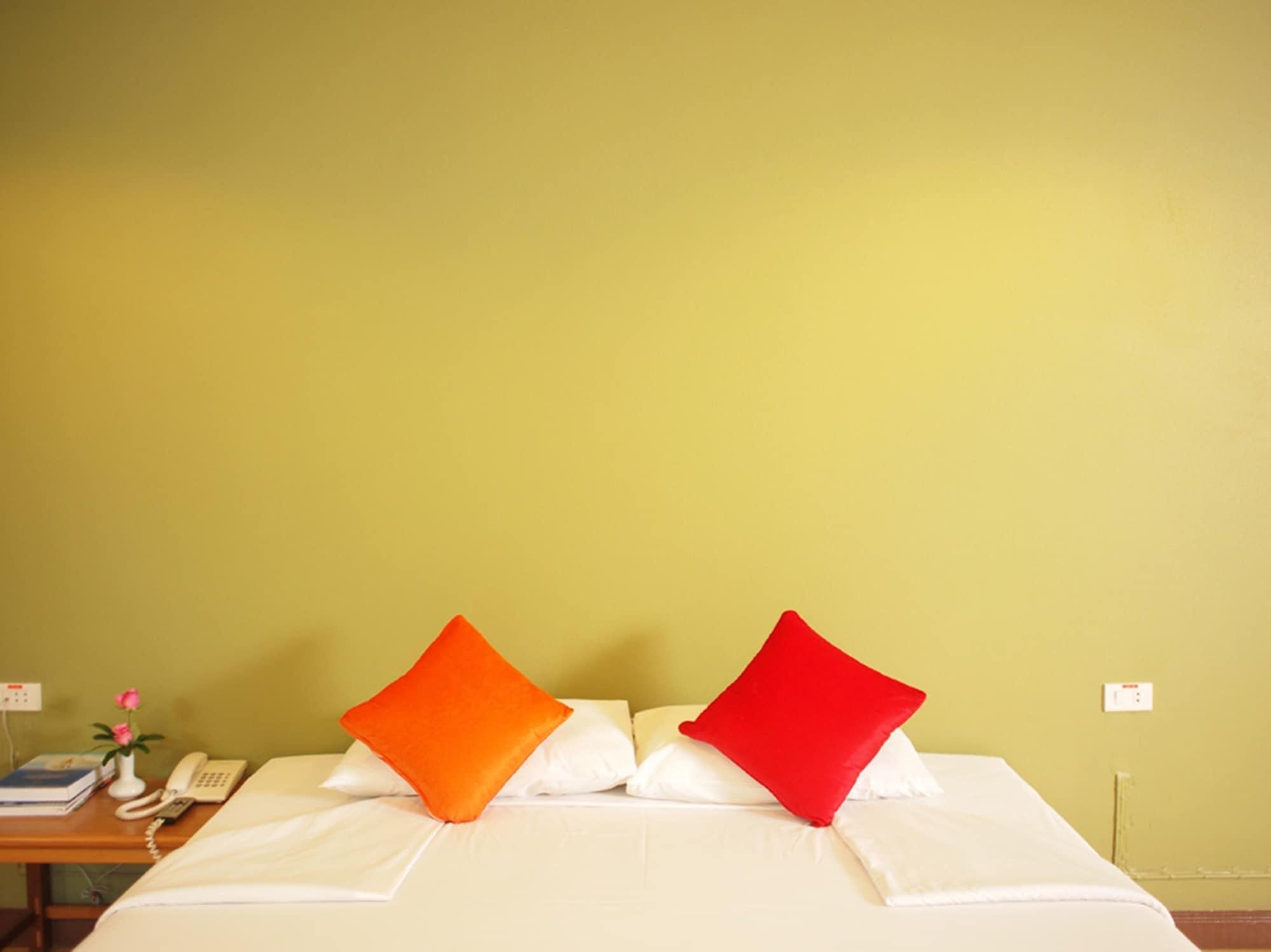 Sun Hotel Phetchaburi Exterior foto