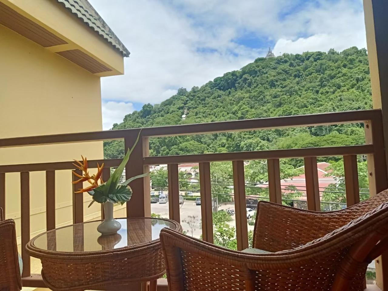 Sun Hotel Phetchaburi Exterior foto